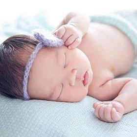 选购新生儿奶粉应该注意什么？