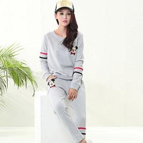 春秋休闲运动套装  休闲时尚范儿十足