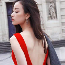 时尚的女明星露背礼服：十大明星性感撩人露背礼服