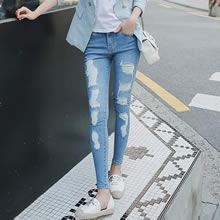 2020牛仔裤依旧性感时髦：美丽的身姿（图）