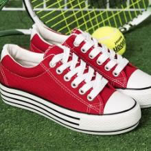 学生党必选的厚底帆布鞋 显高又百搭（图）