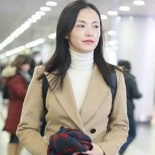 姚晨教你大衣配围巾轻松打造青春靓丽（图）