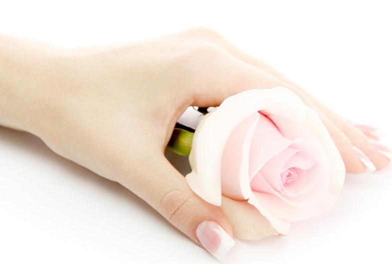 维E油易堵塞毛孔，警惕美容品中6种成分