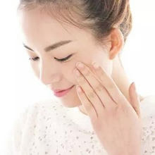 眼妆怎么卸最干净？正确的眼妆卸妆拒绝黑眼圈