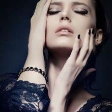 如何让妆感更自然更持久：8个化妆小窍门推荐