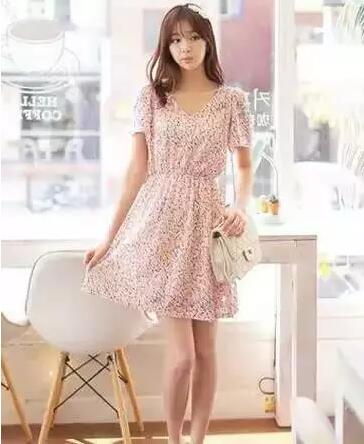 五官大气的女性