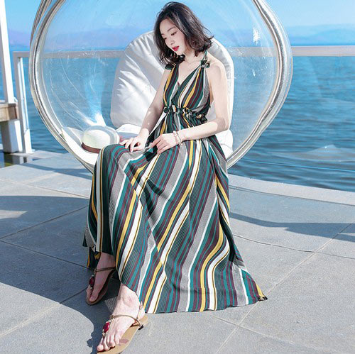 露背与包臀,怎样才能成为男人眼中的女神? 露背与包臀,怎样才能成为男人眼中的女神?