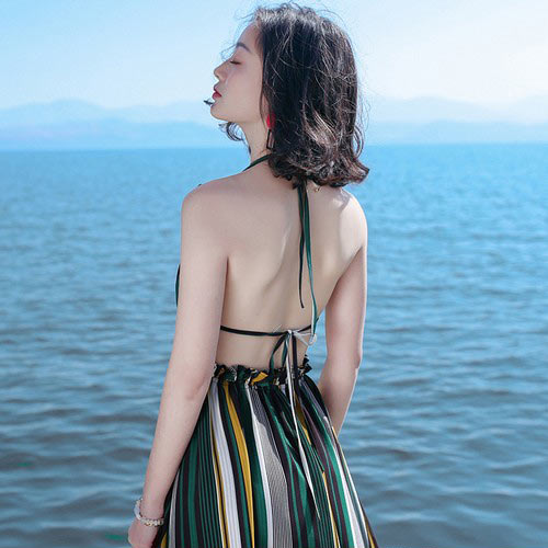 露背与包臀,怎样才能成为男人眼中的女神? 露背与包臀,怎样才能成为男人眼中的女神?