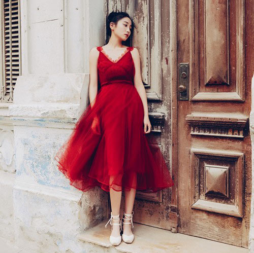 薄纱裙成为清新范和美仙范们的日常之选,让浪漫梦幻接地气 薄纱裙成为清新范和美仙范们的日常之选,让浪漫梦幻接地气