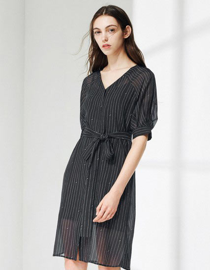 薄纱裙成为清新范和美仙范们的日常之选,让浪漫梦幻接地气 薄纱裙成为清新范和美仙范们的日常之选,让浪漫梦幻接地气