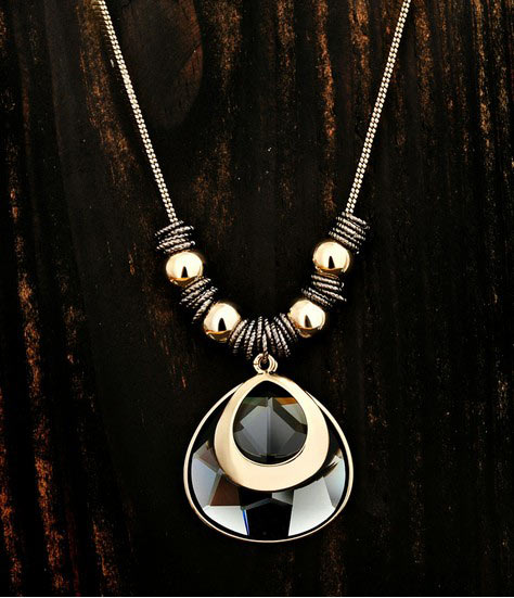 我光华四溢你风华绝代，此生我们恋“链”不舍