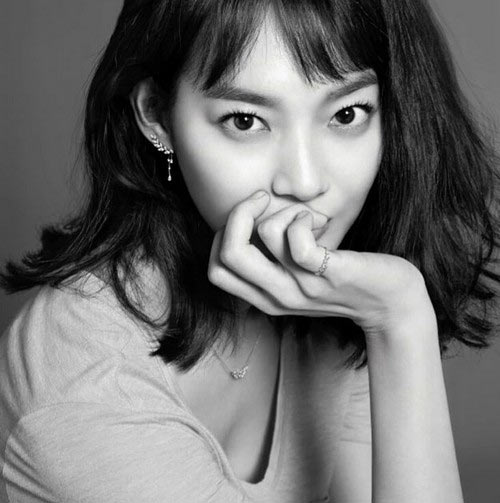 女人身上的小装饰细节,才是不败的时尚代言 女人身上的小装饰细节,才是不败的时尚代言