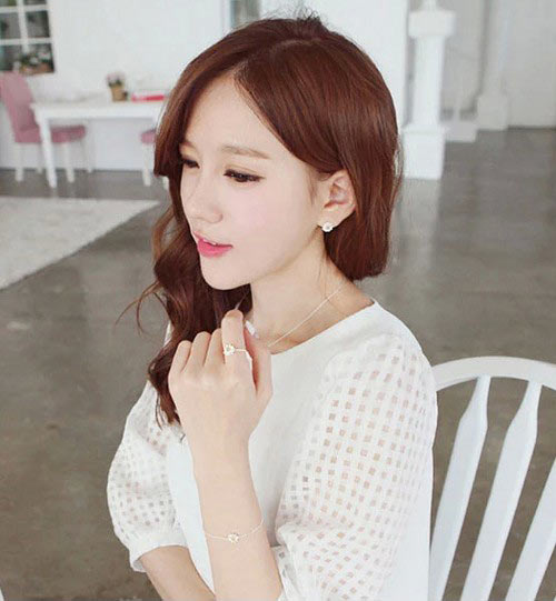 女人身上的小装饰细节,才是不败的时尚代言 女人身上的小装饰细节,才是不败的时尚代言