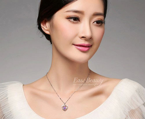 女人身上的小装饰细节,才是不败的时尚代言 女人身上的小装饰细节,才是不败的时尚代言