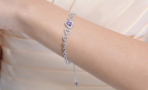 女人身上的小装饰细节,才是不败的时尚代言 女人身上的小装饰细节,才是不败的时尚代言