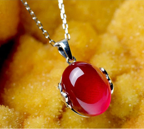 复古红宝石项链 复古红宝石项链