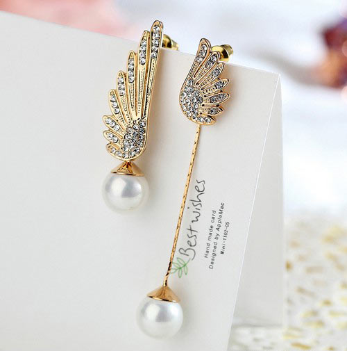 不对称天使翅膀耳坠