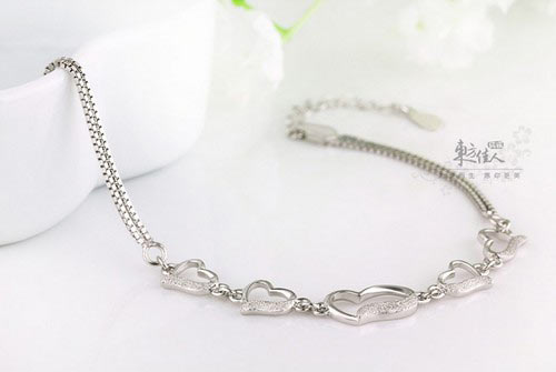爱心型纯银手链