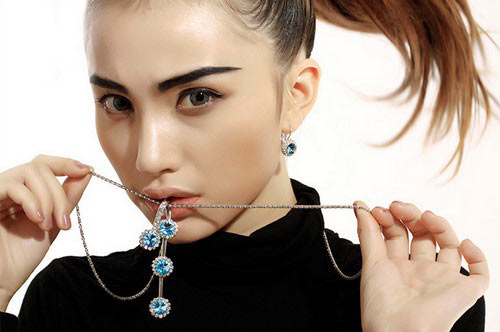 水晶长款毛衣链