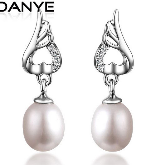 925纯银珍珠时尚耳环