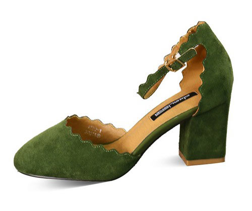 波浪边粗跟单鞋