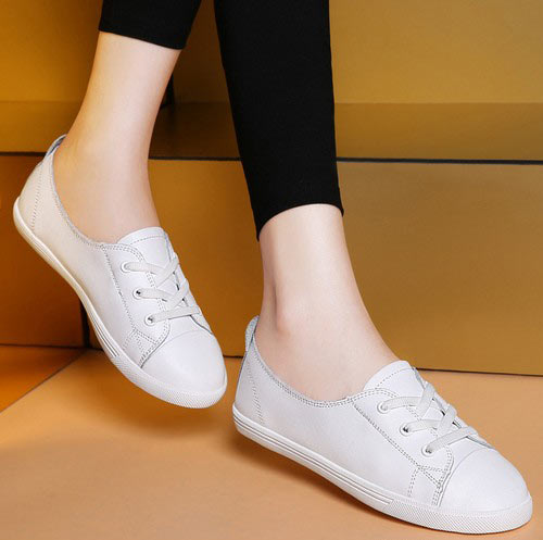 百搭真皮平底休闲鞋 百搭真皮平底休闲鞋