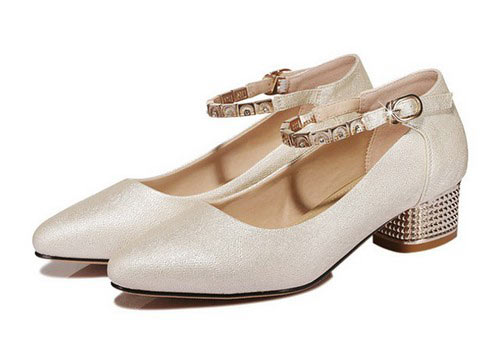 浅口粗跟单鞋 浅口粗跟单鞋