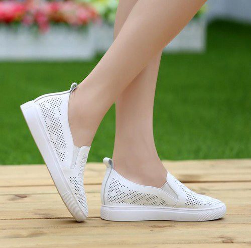 真皮镂空网眼小白鞋 真皮镂空网眼小白鞋