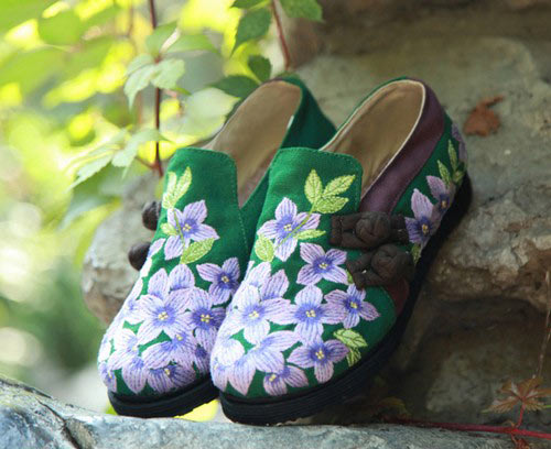 绣花盘扣厚底布鞋 绣花盘扣厚底布鞋