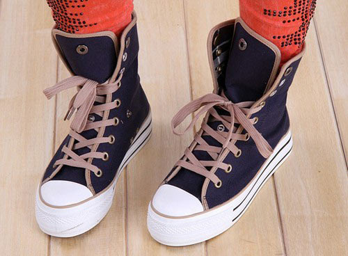 厚底高帮加绒帆布鞋 厚底高帮加绒帆布鞋