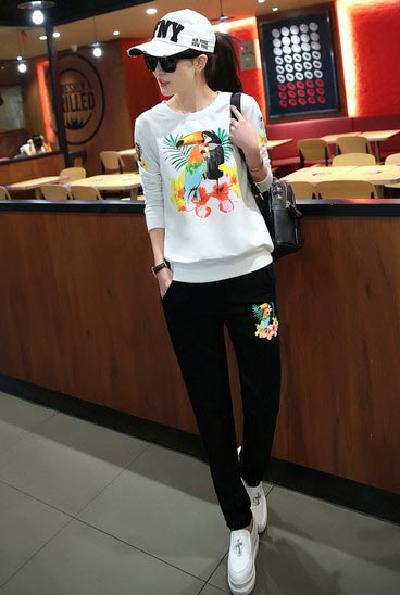 热带印花撞色套头运动装 热带印花撞色套头运动装