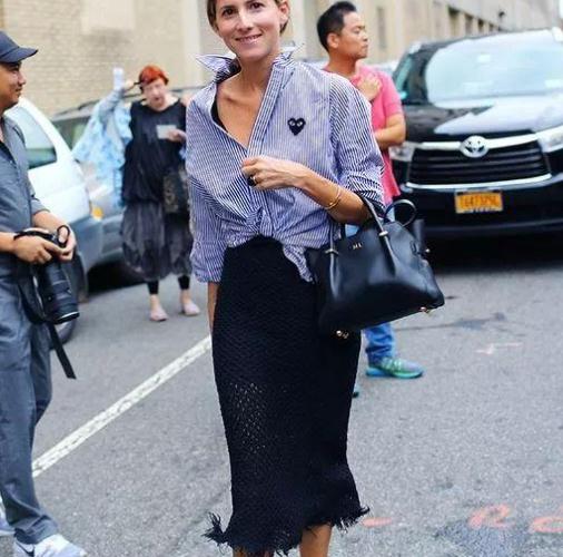 衬衫时髦穿搭:显瘦且青春有活力 衬衫时髦穿搭:显瘦且青春有活力