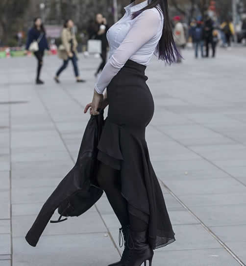 微胖小姐姐时尚穿搭:时尚又优雅让人过目不忘 微胖小姐姐时尚穿搭:时尚又优雅让人过目不忘