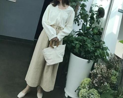 阔腿裤夏天怎么穿搭:显瘦时尚同时舒适和清凉 阔腿裤夏天怎么穿搭:显瘦时尚同时舒适和清凉