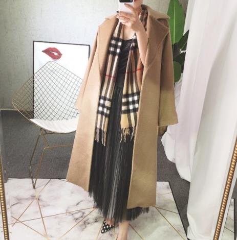 2018秋冬新款羊毛大衣:羊毛大衣浓浓的女人味 2018秋冬新款羊毛大衣:羊毛大衣浓浓的女人味