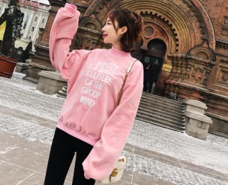 时尚青春有活力的卫衣:2018秋季最火单品穿不腻 时尚青春有活力的卫衣:2018秋季最火单品穿不腻