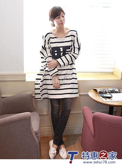 条纹长T恤和Legging的搭配方法