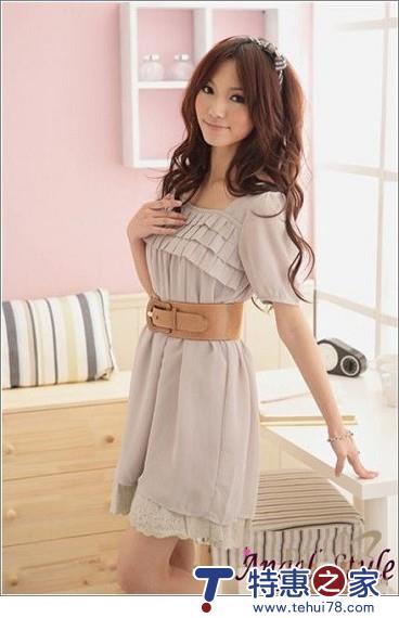 初夏气质休闲装扮